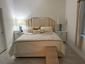 3 bedrooms, WiFi, bed sheets - Gorgeous 3-bedroom villa in gated community built in 2025 in Englewood (Englewood)