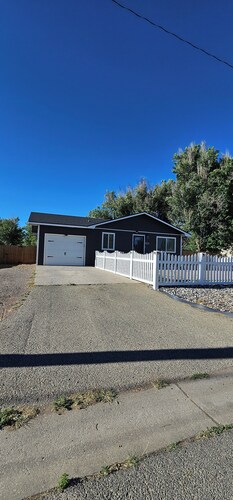 Wonderful 3-bedroom house in Alamosa perfect for your stay