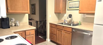 Spacious & Cozy Home near MU with Game Room