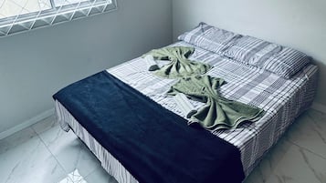 2 bedrooms, WiFi, bed sheets