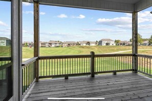 Property grounds - Perfect Base for the World Cup, Well Furnished (Blue Springs)