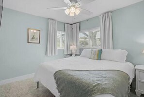 4 bedrooms, iron/ironing board, free WiFi, bed sheets - 03 minutes from the beach and famous restaurants. (Sarasota)