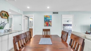 Condo, 1 King Bed with Sofa bed (Madeira Norte 406 - Premier) | Dining - Madeira Norte 406 - Premier (Madeira Beach)