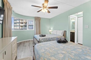 Desk, iron/ironing board, WiFi, bed sheets - Oceanfront Condo With Pool - Steps To The Beach (Ocean City)