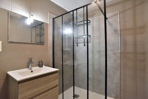 Bathroom - L'Etang Guillaume - Avec Jacuzzi, jardin de 5000m2 (Poilley)