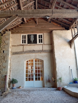 Exterior detail - Gites south Gers (Blousson-Sérian)