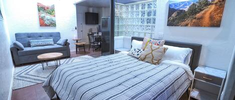 1 habitación, wifi gratis y ropa de cama