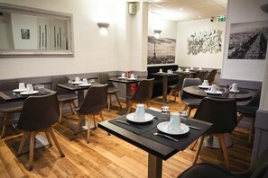 Dining - Hotel de Charonne (Paris)