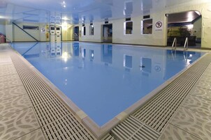 Una piscina techada