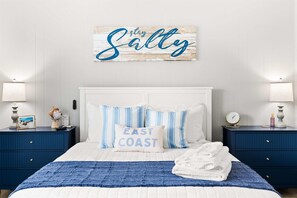 2 bedrooms, travel cot, WiFi, bed sheets - Sunset Cove 17| Pool + Water Views from Balcony (Ocean City)