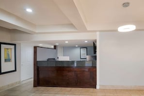 Lobby - Laredo Hotel (Laredo)
