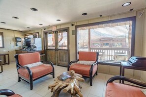 Lobby - Zion Pioneer Lodge (Springdale)