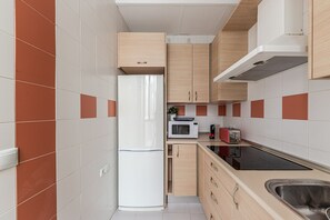 Fridge, microwave, coffee/tea maker, electric kettle - Waou Seville Center IX (Seville)