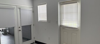 Cozy 1-bedroom cottage in serene Ravenel with AC