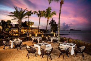 Outdoor dining - Sea Diamond Boutique Hotel and Spa (Calodyne)