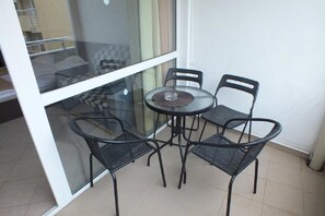 Outdoor dining - Sun Palace (Nessebar)