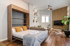 Iron/ironing board, free WiFi - Waou Madrid Rio I - Short Term Rental (Madrid)