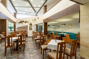 Dining - BSA Gradina Hotel & Aquapark (Varna)