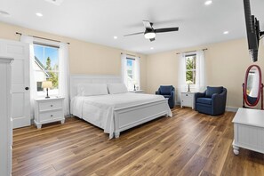 WiFi, bed sheets - The Hideaway - NEW! In downtown Bar Harbor! (Bar Harbor)