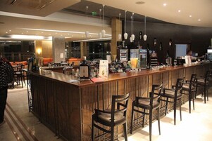 Bar (en el alojamiento)