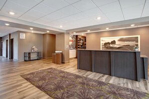 Lobby - Ramada by Wyndham St. Paul AB (St. Paul)