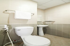 Bathroom - Eco Hostel (Hua Hin)