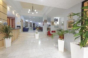 Lobby - Latania Studios & Apartments (Hersonissos)