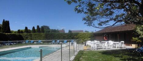Piscine extérieure