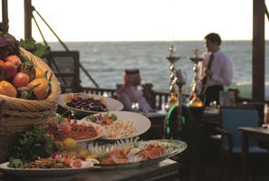 Outdoor dining - Movenpick Resort Al Nawras Jeddah (Jeddah)