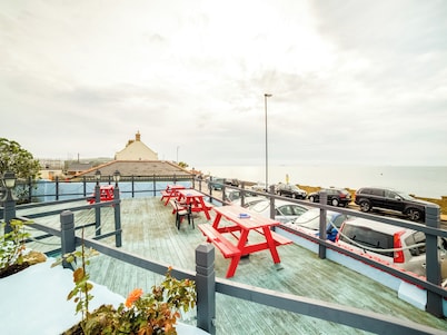 OYO Marina