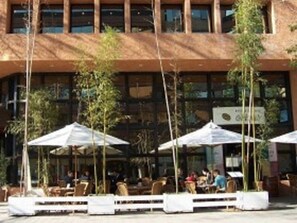 Outdoor dining - Diego Velasquez (Santiago)