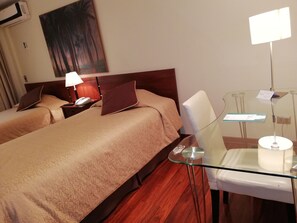 Room - Diego Velasquez (Santiago)