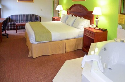 Quality Inn Knoxville TN