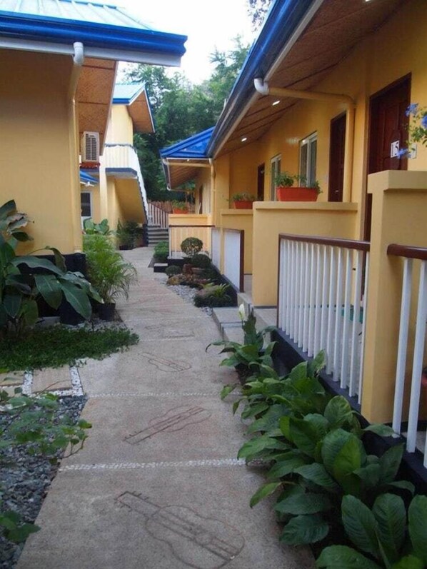 Exterior detail - Blue Lagoon Inn and Suites (Puerto Princesa)