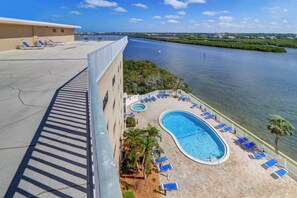 Pool - Waterfront Amenities, Walkable Dining & Gulf Beaches Nearby (Indian Shores)