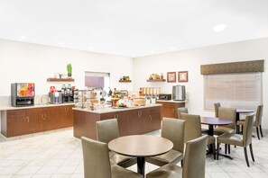 Dining - Olds Hotel (Olds)