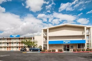 Exterior - Rodeway Inn Albuquerque NM (Albuquerque)