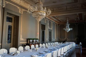 Banquet hall - Palacio San Leonardo (Puebla)