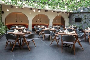 Dining - Amberes 64, an Ascend Collection Hotel (Mexico City)