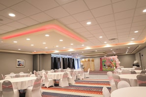 Banquet hall - Garner Hotel Glen Burnie BWI Airport Area (Glen Burnie)