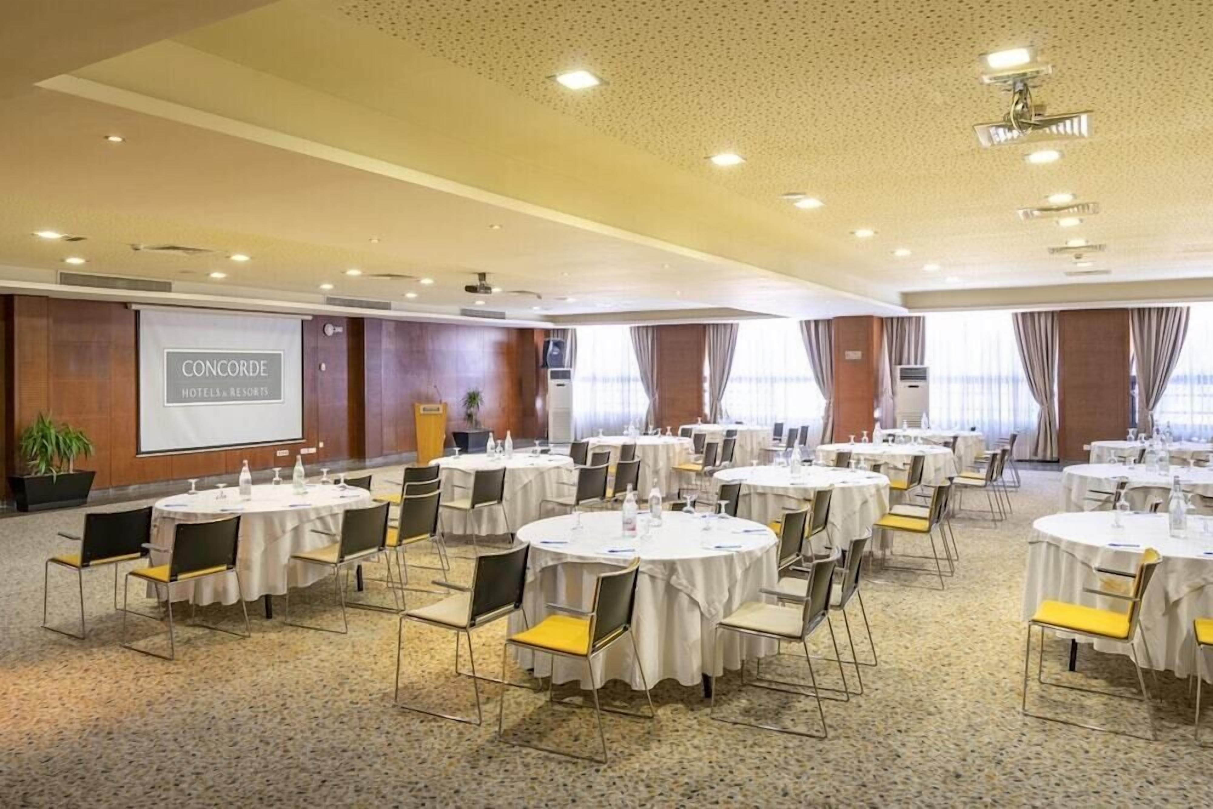 Meeting facility