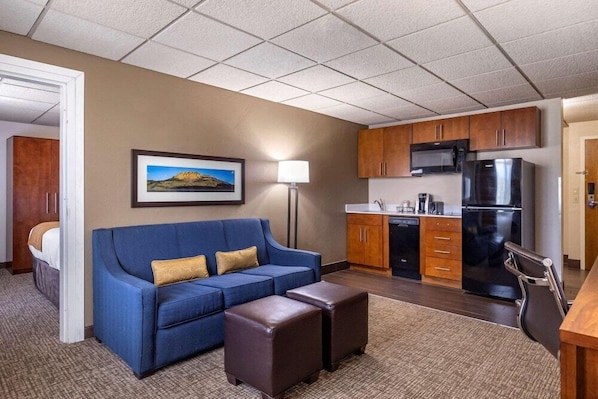 Living area - Comfort Inn Butte City Center I-15 / I-90 (Butte)