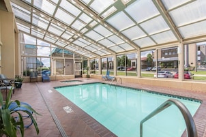 Piscina interna, piscina externa