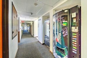 Interior - Capital O Amerihost Inn and Suites Kingdom City Hwy 54 MO (Kingdom City)