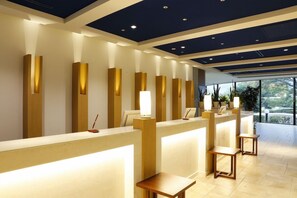 Ảnh chưa phân loại, 5 trong số 84 ảnh, nút