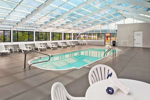 Surestay by Best Western Grayson