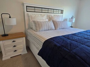 2 habitaciones, tabla de planchar con plancha y wifi gratis 