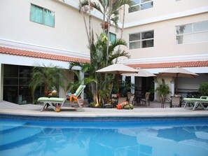 Outdoor pool - Nacional Hotel Merida (Mérida)