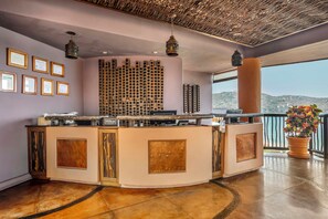 Unclassified image, 5 of 79, button - Hilton Grand Vacations Club Zihuatanejo (Zihuatanejo)