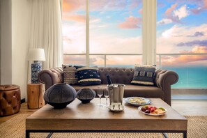 Living area - Resort Hadera by Jacob Hotels (Hadera)